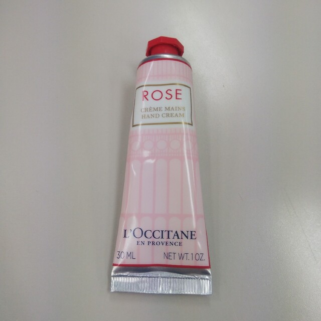 L'OCCITANE(ロクシタン)のロクシタン ローズハンドクリーム 30ml コスメ/美容のボディケア(ハンドクリーム)の商品写真