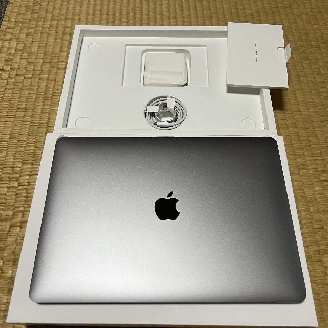 macbook pro 2018 13インチ i7 16GB 1TB グレイ