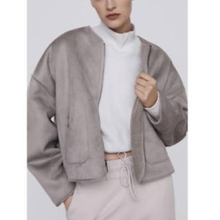 ザラ(ZARA)のZARA リバーシブル　ボアブルゾン(ノーカラージャケット)