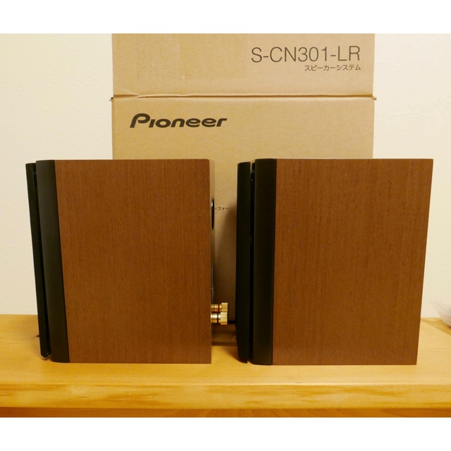 Pioneer(パイオニア)の【中古】S-CN301-LR  pioneerパイオニアスピーカー スマホ/家電/カメラのオーディオ機器(スピーカー)の商品写真