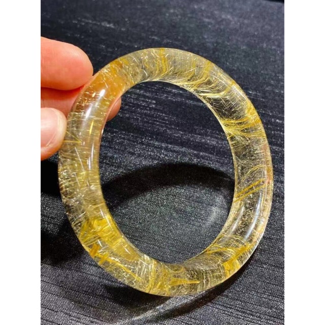 品質満点 ⭐︎【極上品】ゴールド タイチンルチルクォーツ バングル 品質満点 ⭐︎【極上品】ゴールド タイチンルチルクォーツ バングル