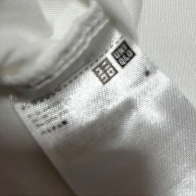 UNIQLO(ユニクロ)のVネック ロンT 2枚 ユニクロ S/M スーピマコットン メンズのトップス(Tシャツ/カットソー(七分/長袖))の商品写真