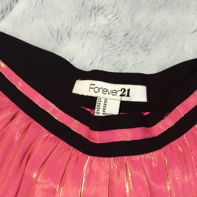 FOREVER 21(フォーエバートゥエンティーワン)のForever21 フレアスカート レディースのスカート(ミニスカート)の商品写真