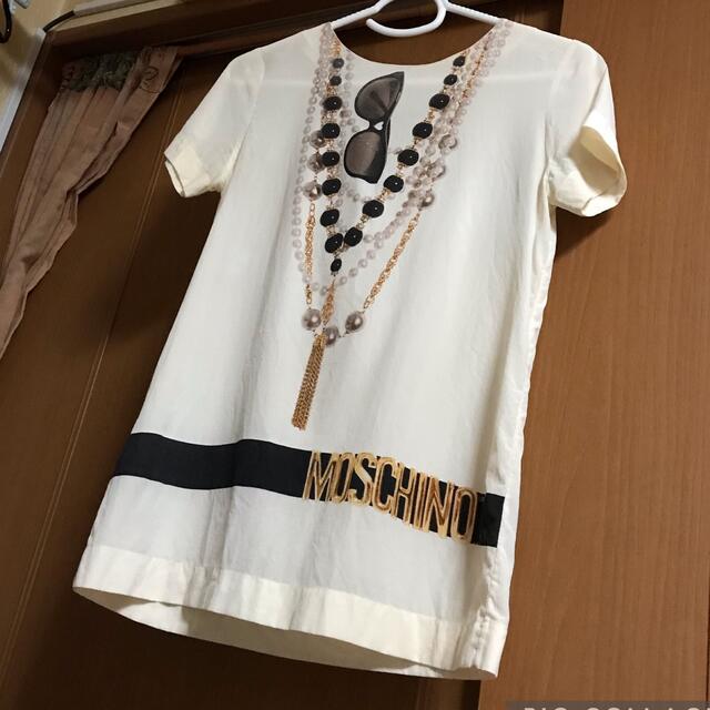 MOSCHINO(モスキーノ)の MOSCHINO 30th anniversary 限定　トップス レディースのトップス(Tシャツ(半袖/袖なし))の商品写真