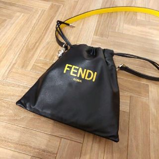 フェンディ 巾着の通販 300点以上 | FENDIを買うならラクマ