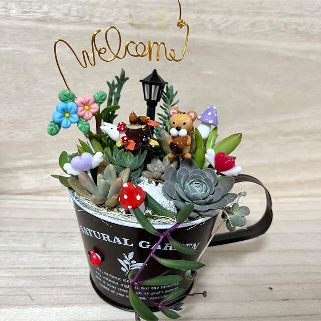 〜そのまま飾れる〜多肉植物寄せ植え(7ハンドメイド)樹脂粘土レジン ハンドメイドのフラワー/ガーデン(その他)の商品写真