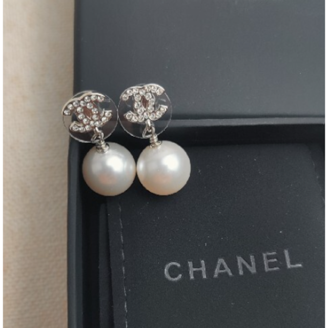 りません】 CHANEL - お値下げ!美品!シャネル ピアスの通販 by