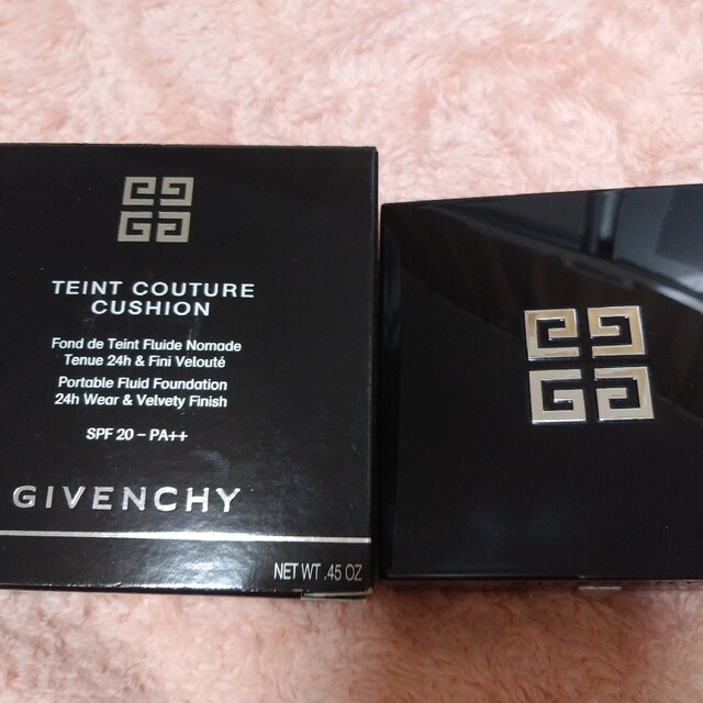 GIVENCHY(ジバンシィ)のGIVENCHY　タン・クチュール　クッションファンデーション　C300 コスメ/美容のベースメイク/化粧品(ファンデーション)の商品写真