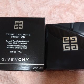 ジバンシィ(GIVENCHY)のGIVENCHY　タン・クチュール　クッションファンデーション　C300(ファンデーション)