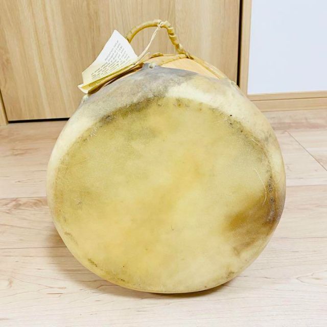 人気カラーの 美品 タオス インディアン ドラム 約23×27cm バチとタグ