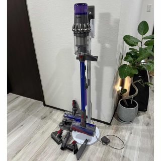 ダイソン(Dyson)のDyson v11(掃除機)