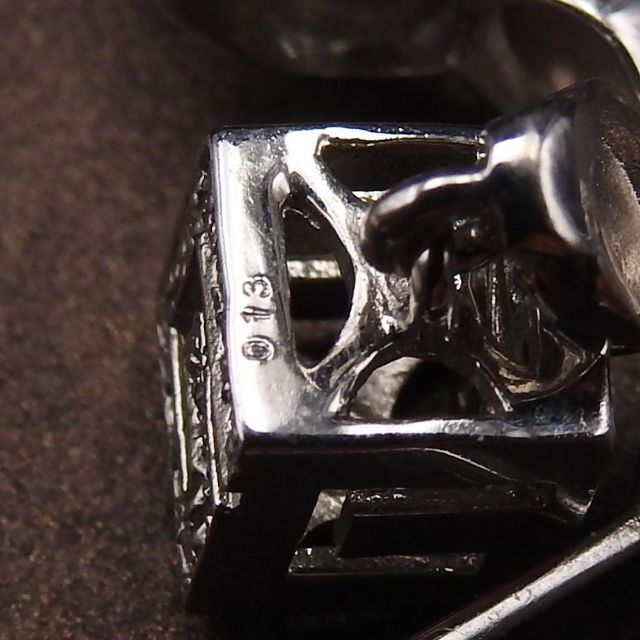 希少 K18WG ホワイトゴールド ダイヤ D0.13ct×2 Gモチーフピアス