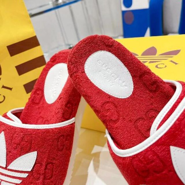 アディダス×グッチ ウィメンズ プラットフォームサンダル | www