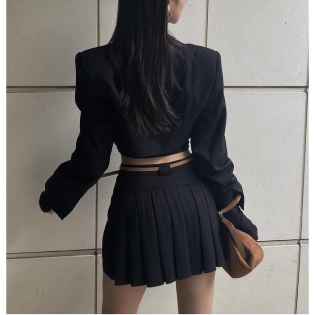 ブラックサイズmeltthelady back pleats skirt