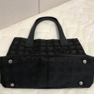 CHANEL - 美品シャネル ニュートラベルライン トートバッグとマルチ