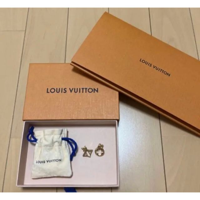 公式買蔵 Louis Vuitton ブックル ドレイユ・ピュス LVフラワーグラム - www.gorgas.gob.pa