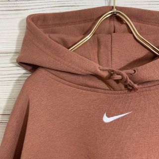 NIKE 刺繍ロゴ パーカー 焦げ茶色 L トラヴィス