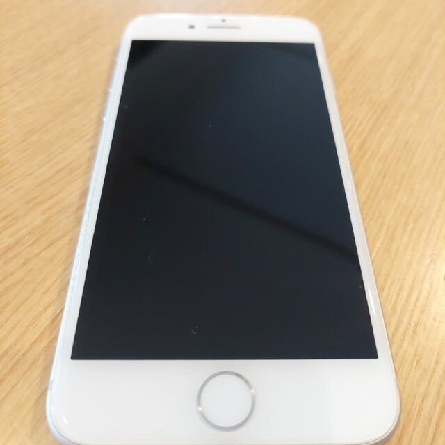 iPhone(アイフォーン)の【SIMロック解除済】 iPhone 8  スマートバッテリーセット スマホ/家電/カメラのスマートフォン/携帯電話(スマートフォン本体)の商品写真