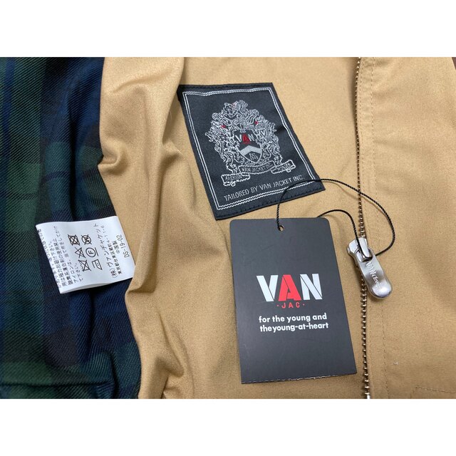 VAN Jacket(ヴァンヂャケット)の☆ワッキャン様専用！VANスイングトップＬサイズ新品未使用送料込み！ メンズのジャケット/アウター(ブルゾン)の商品写真