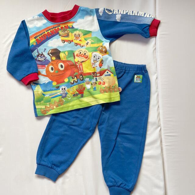 アンパンマン(アンパンマン)のアンパンマン キッズパジャマ95サイズ キッズ/ベビー/マタニティのキッズ服男の子用(90cm~)(パジャマ)の商品写真