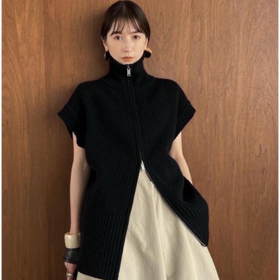 クラネ　CLANE　ZIP COLLAR KNIT VEST