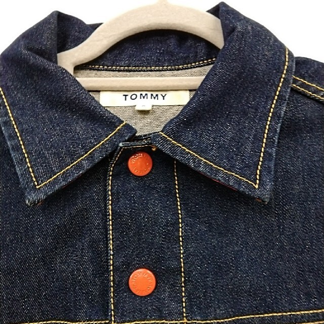 TOMMY HILFIGER(トミーヒルフィガー)のTOMMY HILFIGER　デニムジャケット　Sサイズ レディースのジャケット/アウター(Gジャン/デニムジャケット)の商品写真