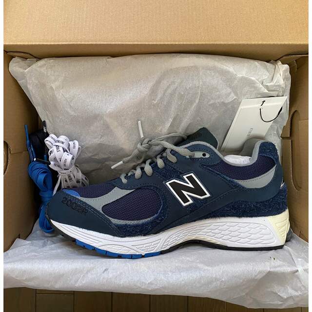 New Balance(ニューバランス)のNハリウッド×INVINCIBLE×ニューバランス M2002RXH 27 メンズの靴/シューズ(スニーカー)の商品写真