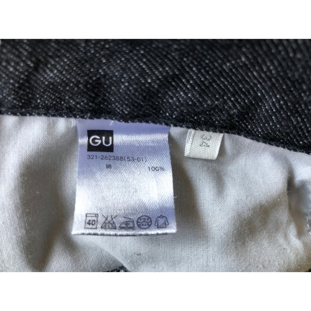 GU(ジーユー)のジーユー　メンズ　ブラックジーンズ　34サイズ メンズのパンツ(デニム/ジーンズ)の商品写真