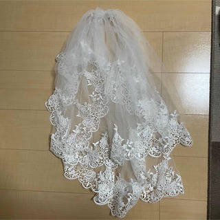 ウェディングベール　結婚式(ヘッドドレス/ドレス)