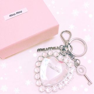 ミュウミュウ(miumiu)のmiumiu キーホルダー(キーホルダー)