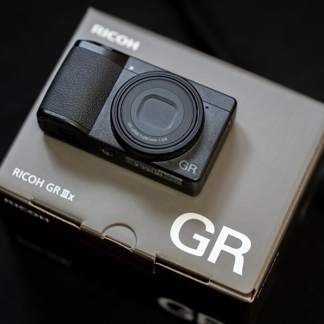 RICOH GR3x（予備バッテリー、液晶保護フィルム付き）