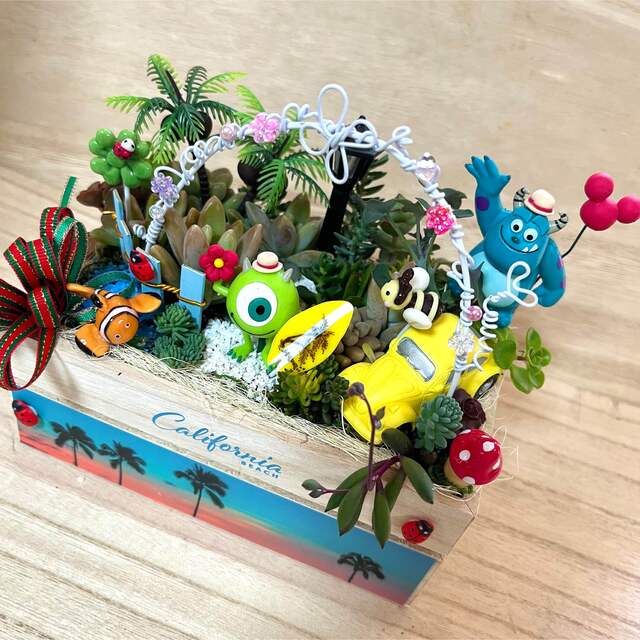 そのまま飾れる〜多肉植物寄せ植え(樹脂粘土レジン)ゆうゆう便込み