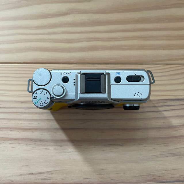 PENTAX(ペンタックス)のPENTAX ミラーレス一眼レフ　Q7 スマホ/家電/カメラのカメラ(ミラーレス一眼)の商品写真