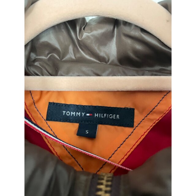 TOMMY HILFIGER(トミーヒルフィガー)のダウンジャケット　フード取り外し可能 レディースのジャケット/アウター(ダウンジャケット)の商品写真
