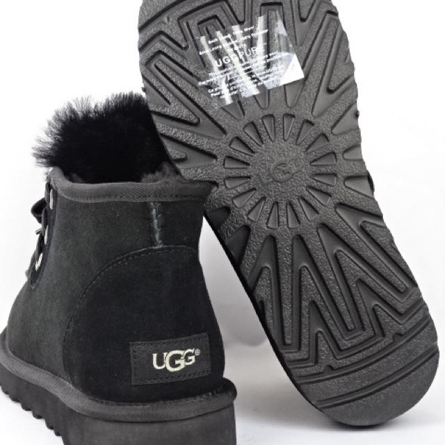 UGG(アグ)のUGG 5866 BLACK SHOES 9 27 ムートンブーツ ベッカム着用 メンズの靴/シューズ(ブーツ)の商品写真