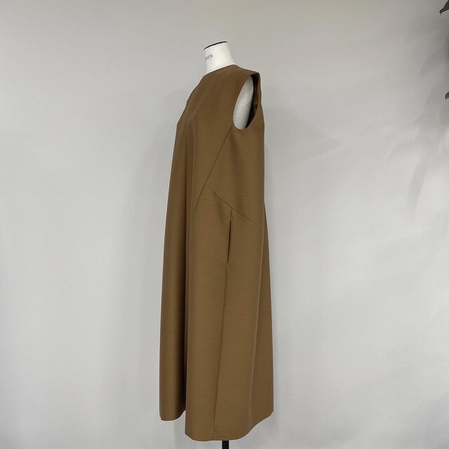 ローヘン lohen バックフォルムロングワンピース キャメル