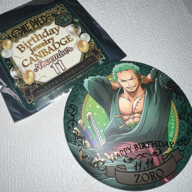 ONE PIECE(ワンピース)のワンピース　ロロノア・ゾロ　バースデー　缶バッチ　 エンタメ/ホビーのアニメグッズ(バッジ/ピンバッジ)の商品写真