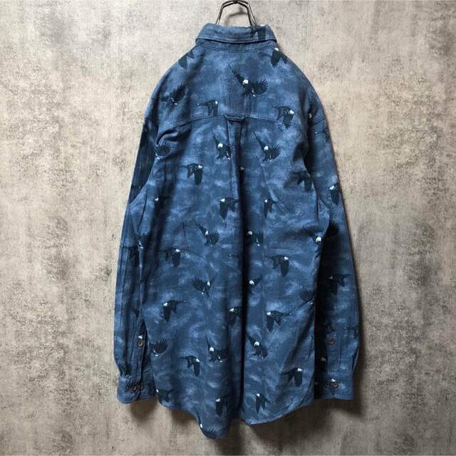 WOOLRICH(ウールリッチ)のウールリッチ☆ロゴタグ入りアニマル柄イーグル柄総柄ネルシャツ メンズのトップス(シャツ)の商品写真