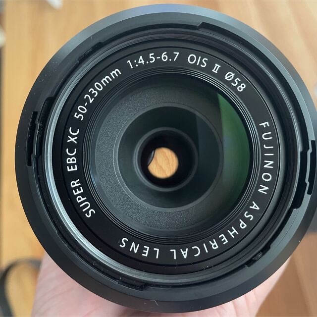 FUJIFILM X-T200 ダブル レンズキット フジフィルム xt200 スマホ/家電/カメラのカメラ(ミラーレス一眼)の商品写真