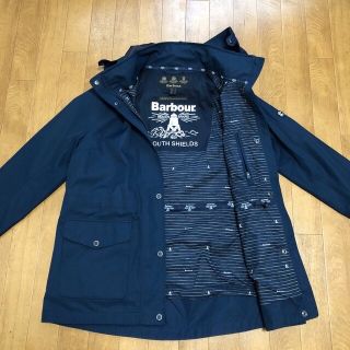 バーブァー(Barbour)の「vetements表参道様専用」Barbourアウターフード付き(その他)