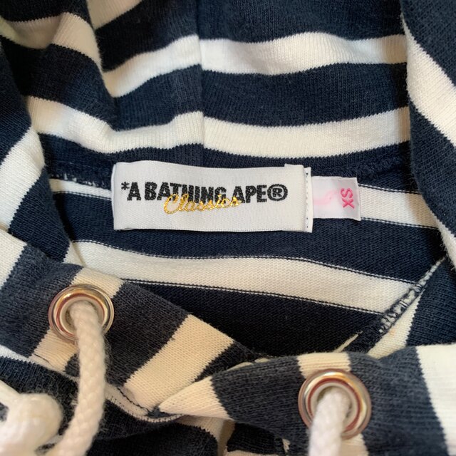 A BATHING APE(アベイシングエイプ)のアベイシングエイプ　フード付きパーカー レディースのトップス(パーカー)の商品写真