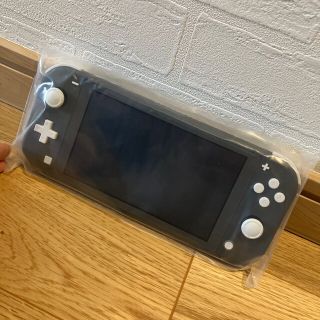 ニンテンドー スイッチライト グレー任天堂　Switch right