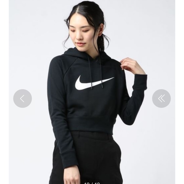 美品★送料込み★35%OFF NIKE ナイキ パーカー ショート丈 ブラック 5