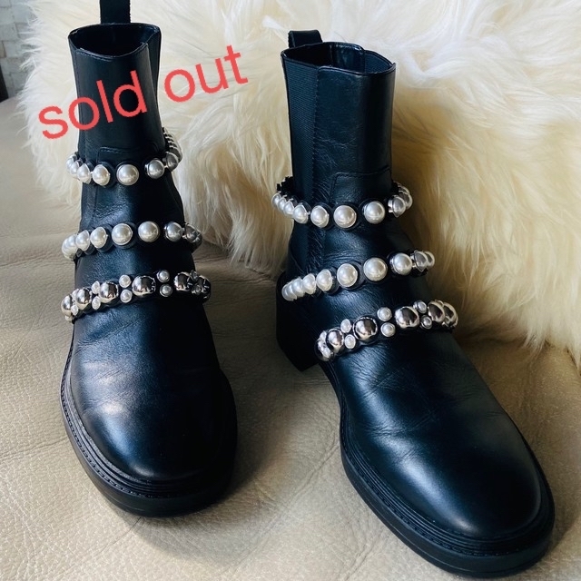 最初の out ✴︎sold - ZARA thanks✴︎ サイドゴアブーツ パール ⑤
