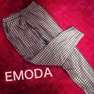 エモダ(EMODA)の大幅値下げ EMODA千鳥格子パンツ(クロップドパンツ)