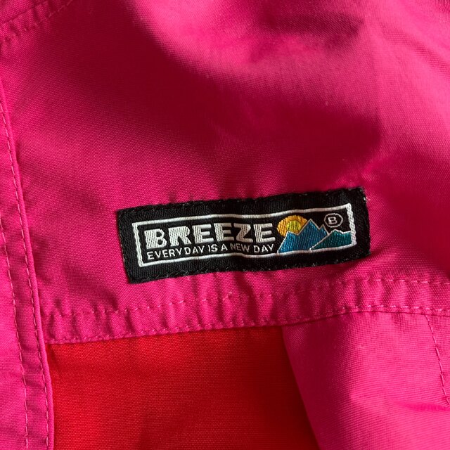 BREEZE(ブリーズ)のBREEZE ウィンドブレーカー キッズ/ベビー/マタニティのキッズ服女の子用(90cm~)(ジャケット/上着)の商品写真