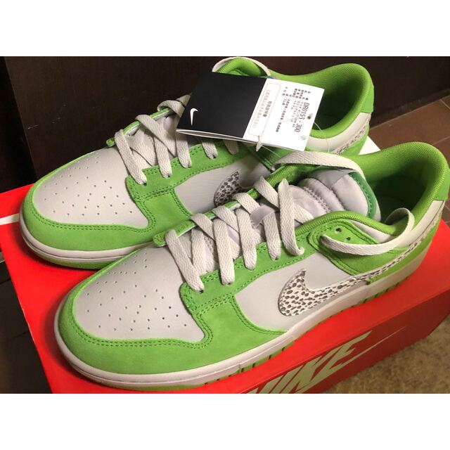 NIKE(ナイキ)のNike Dunk Low Safari Swoosh Chlorophyll メンズの靴/シューズ(スニーカー)の商品写真