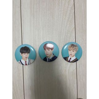 BTS 缶バッジ(アイドルグッズ)