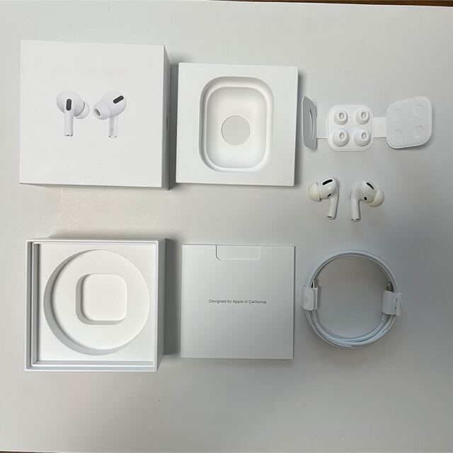 Apple Airpods Pro 両耳イヤホン 箱付き 純正品 第一世代-
