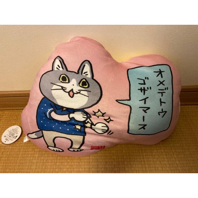 仕事猫 もちもちダイカットクッションの通販 by Kao｜ラクマ